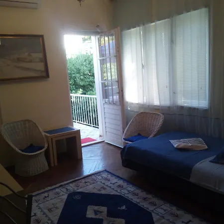 Studio Apartman Gorana Apartment